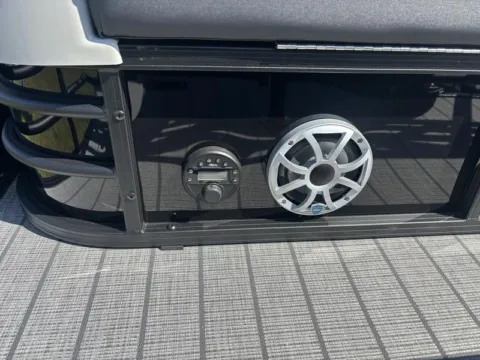 More photos of 2026 SYLVAN L-SERIES L-3 CLZ DH 150HP BUNK TRAILER at McLaughlin's RV and Marine, ND