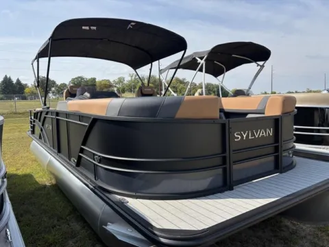 More photos of 2026 SYLVAN L-SERIES L-3 CLZ DH 150HP BUNK TRAILER at McLaughlin's RV and Marine - Fargo, ND