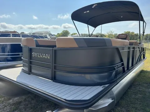 More photos of 2026 SYLVAN L-SERIES L-3 CLZ DH 150HP BUNK TRAILER at McLaughlin's RV and Marine, ND