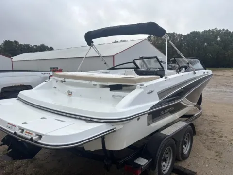 More photos of 2020 GLASTRON GTSF 205 4.5L at McLaughlin's RV and Marine, ND