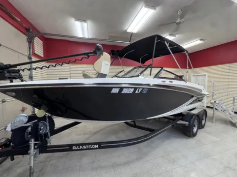 Unknown 2020 GLASTRON GTSF 205 4.5L for sale in Fargo, ND