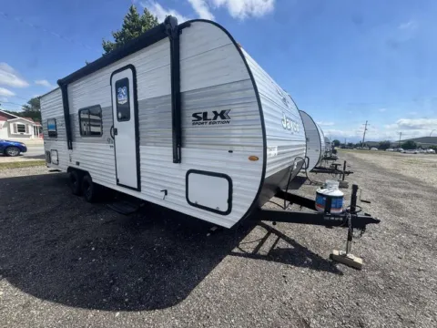 More photos of 2026 JAYCO JAY FLIGHT SLX 250BH SE at McLaughlin's RV and Marine, ND