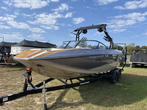 Another view of 2026 MOOMBA MOJO for sale in Fargo, ND at McLaughlin's RV and Marine