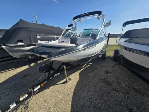 More photos of 2007 MASTERCRAFT X-2 at McLaughlin's RV and Marine, ND