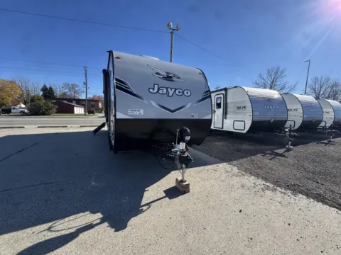Photos of 2026 JAYCO JAY FLIGHT SLX 287BHS for sale in Fargo, ND at McLaughlin's RV and Marine - Fargo