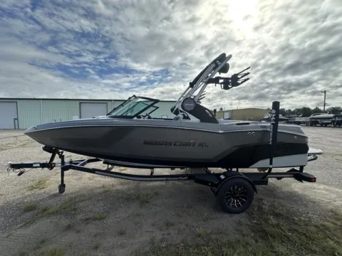 More photos of 2025 MASTERCRAFT NXT 20 at McLaughlin's RV and Marine, ND