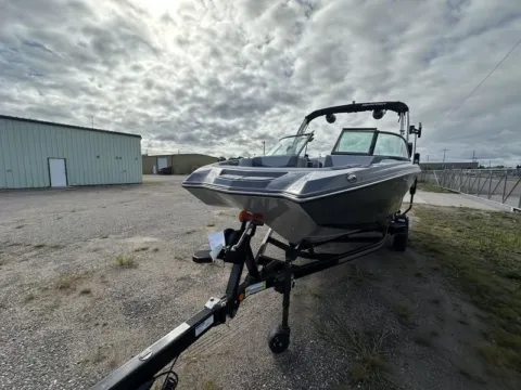 More photos of 2025 MASTERCRAFT NXT 20 at McLaughlin's RV and Marine, ND