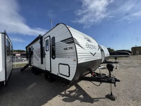 Photos of 2026 Jayco JAY FLIGHT SLX 262RLS for sale in Fargo, ND at McLaughlin's RV and Marine - Fargo