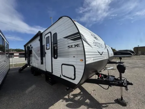 More photos of 2026 JAYCO JAY FLIGHT SLX 262RLS at McLaughlin's RV and Marine, ND