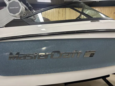 More photos of 2026 MASTERCRAFT XT22T at McLaughlin's RV and Marine - Fargo, ND