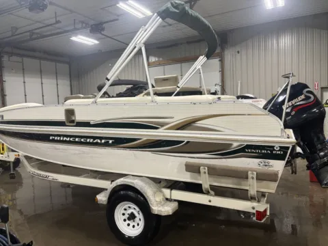 Unknown 2000 PRINCECRAFT VENTURA 190 for sale in Fargo, ND