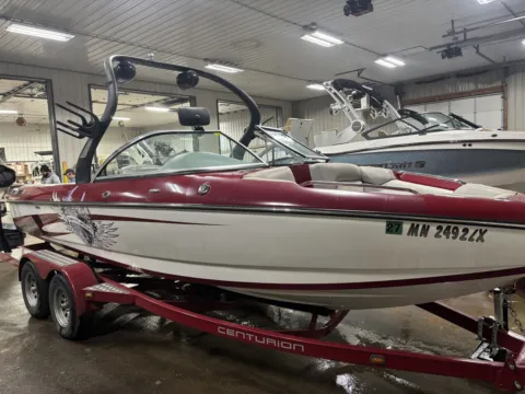 Photos of 2011 CENTURION C4 ELITE for sale in Fargo, ND at McLaughlin's RV and Marine - Fargo