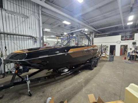 More photos of 2026 MOOMBA TYKON at McLaughlin's RV and Marine - Fargo, ND