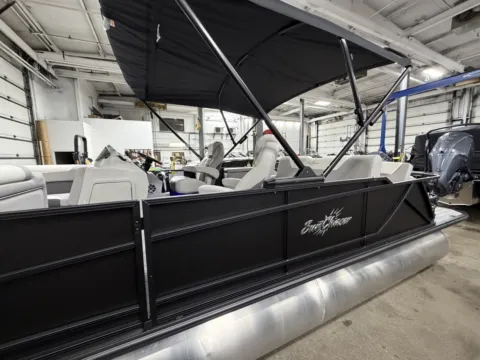More photos of 2026 SUNCHASER ECLIPSE 23 SB DH 150HP BUNK TRAILER at McLaughlin's RV and Marine - Fargo, ND