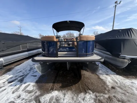 More photos of 2026 SUNCHASER ECLIPSE 23 LR DH TRIPLE 200HP BUNK TRAILER at McLaughlin's RV and Marine - Fargo, ND