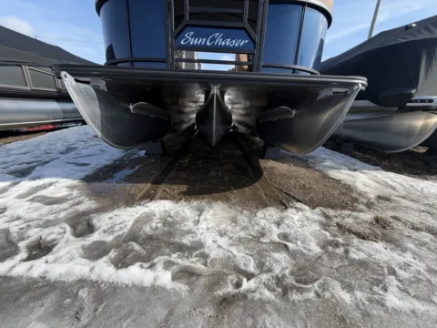 More photos of 2026 SUNCHASER ECLIPSE 23 LR DH TRIPLE 200HP BUNK TRAILER at McLaughlin's RV and Marine - Fargo, ND