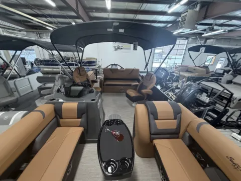 Unknown 2026 SUNCHASER ECLIPSE 23 SB DH TRIPLE 200HP BUNK TRAILER for sale in Fargo, ND