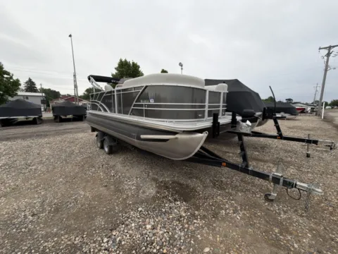 Photos of 2022 SYLVAN MIRAGE 820 CRUISE 40HP BUNK TRAILER for sale in Fargo, ND at McLaughlin's RV and Marine - Fargo