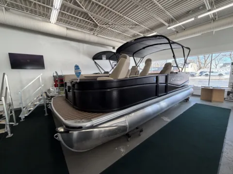 Photos of 2026 PREMIER SUNSCAPE 220 RF 115HP BUNK TRAILER for sale in Fargo, ND at McLaughlin's RV and Marine - Fargo