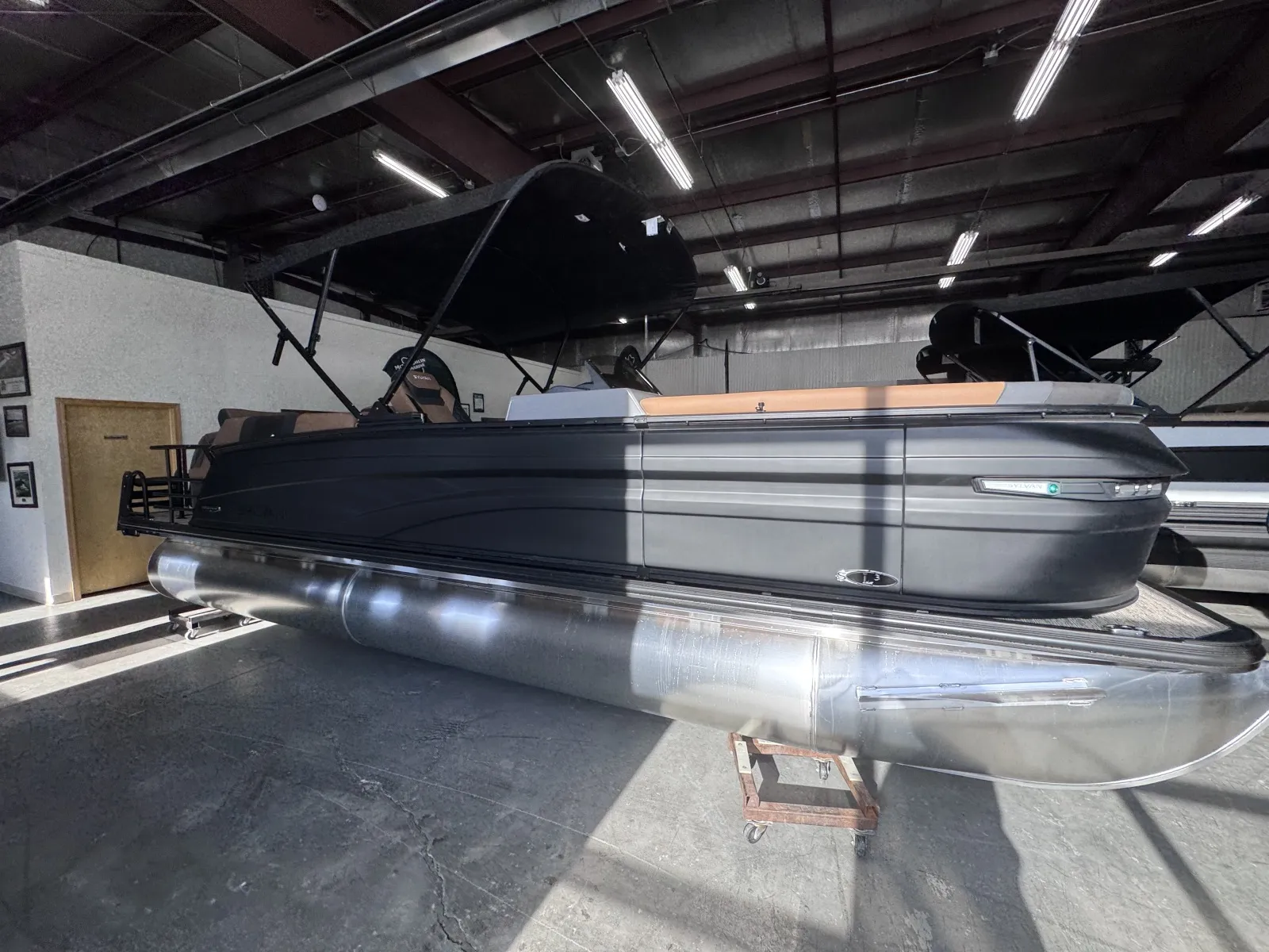 Photos of 2026 SYLVAN L-SERIES L-3 LZ DH TRIPLE 200HP BUNK TRAILER for sale in Fargo, ND at McLaughlin's RV and Marine - Fargo