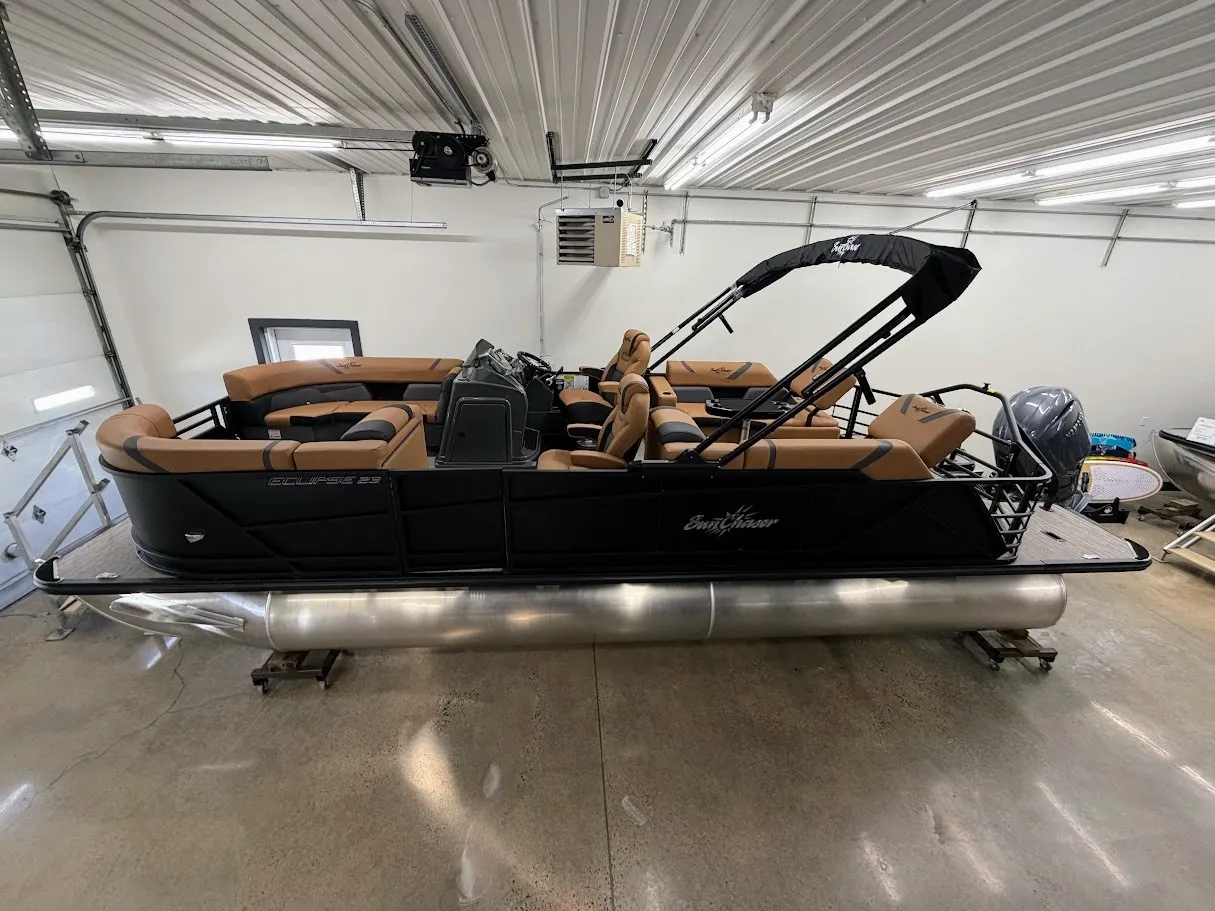 Photos of 2026 SUNCHASER ECLIPSE 23 LR DH TRIPLE 200HP BUNK TRAILER for sale in Fargo, ND at McLaughlin's RV and Marine - Fargo