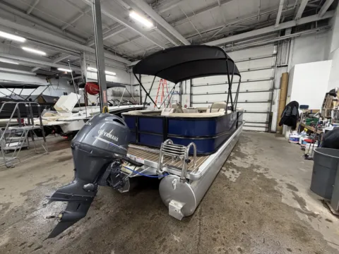 More photos of 2026 PREMIER SUNSCAPE 220 RF 115HP BUNK TRAILER at McLaughlin's RV and Marine - Fargo, ND