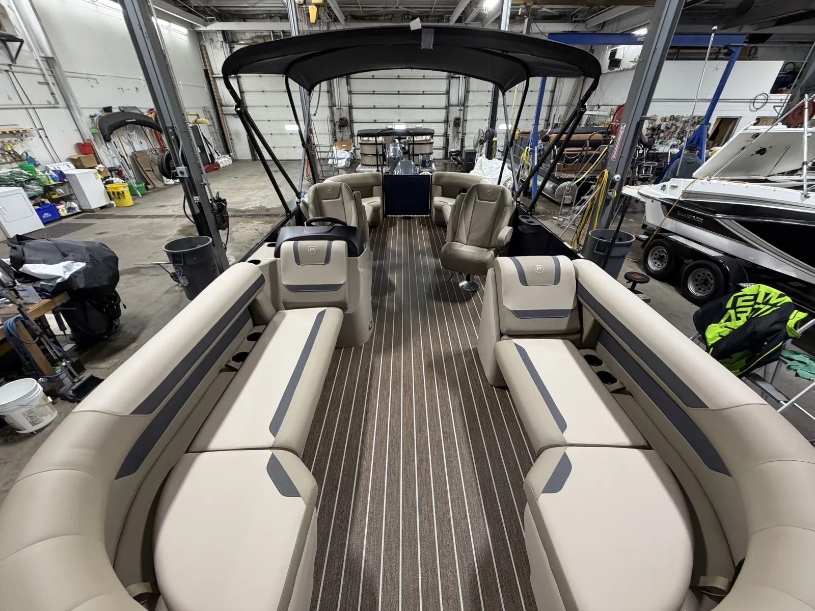 Photos of 2026 PREMIER SUNSCAPE 220 RF 90HP BUNK TRAILER for sale in Fargo, ND at McLaughlin's RV and Marine - Fargo
