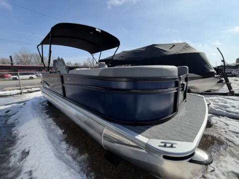 More photos of 2026 PREMIER SUNSCAPE 220 RF PTX TRIPLE 200HP BUNK TRAILER at McLaughlin's RV and Marine - Fargo, ND