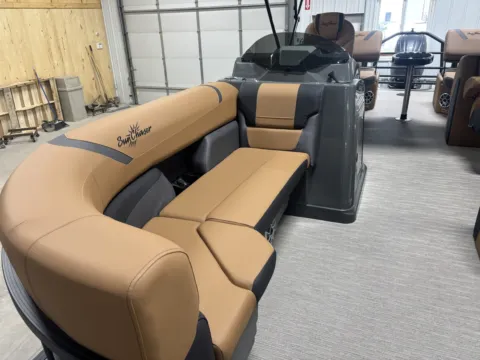 More photos of 2026 SUNCHASER ECLIPSE 23 LR DH 150HP BUNK TRAILER at McLaughlin's RV and Marine - Fargo, ND