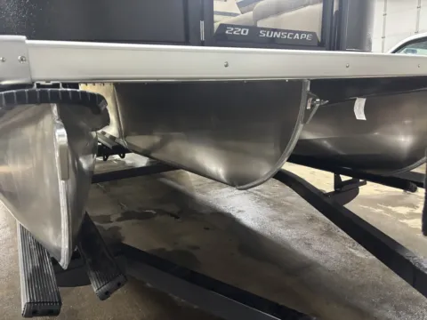 More photos of 2026 PREMIER SUNSCAPE 220 RL PTX TRIPLE 200HP BUNK TRAILER at McLaughlin's RV and Marine - Fargo, ND