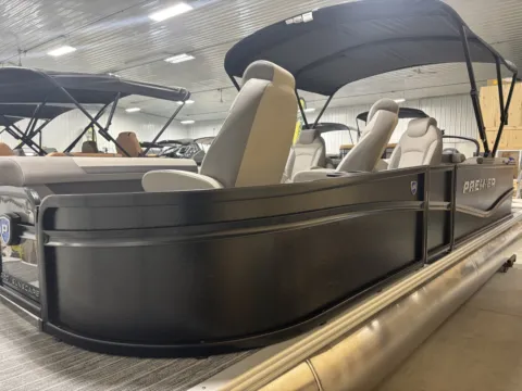 More photos of 2026 PREMIER SUNSCAPE 220 RF 150HP BUNK TRAILER at McLaughlin's RV and Marine - Fargo, ND