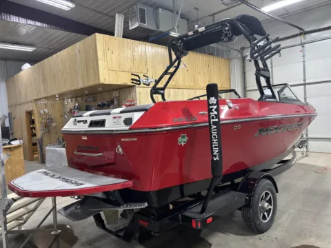 Photos of 2019 MOOMBA HELIX for sale in Fargo, ND at McLaughlin's RV and Marine - Fargo