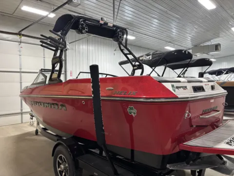 More photos of 2019 MOOMBA HELIX at McLaughlin's RV and Marine - Fargo, ND