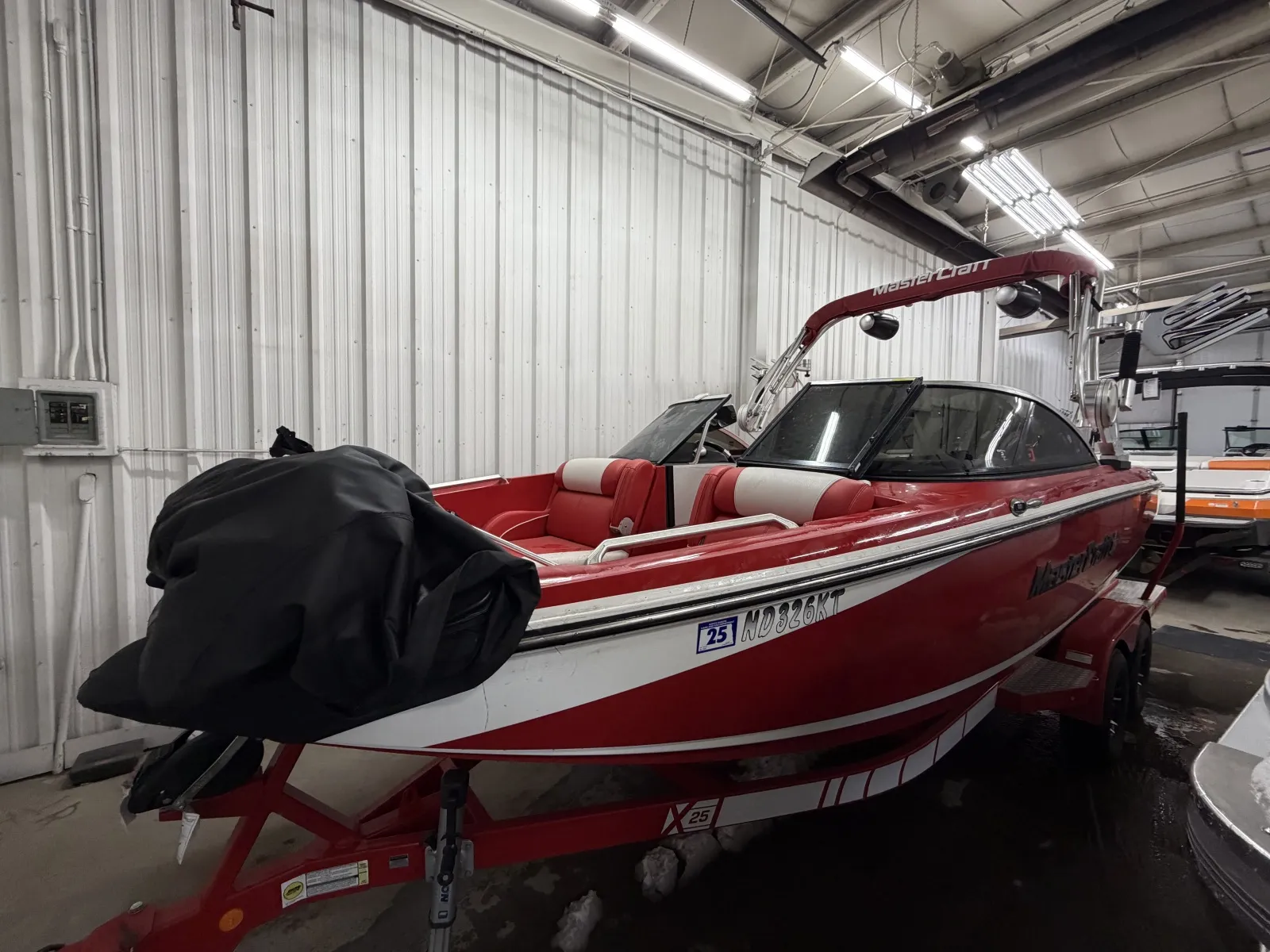 Photos of 2015 MASTERCRAFT X25 for sale in Fargo, ND at McLaughlin's RV and Marine - Fargo