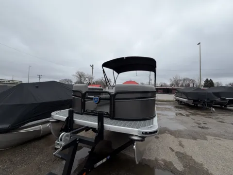 More photos of 2026 PREMIER SUNSCAPE 200 RL 90HP BUNK TRAILER at McLaughlin's RV and Marine - Fargo, ND