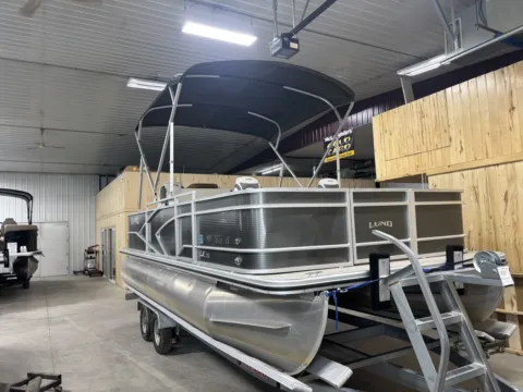 More photos of 2018 LUND ZLX200 60HP TRAILER at McLaughlin's RV and Marine - Fargo, ND