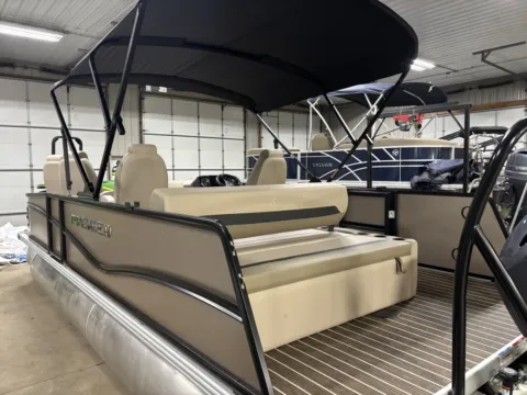 More photos of 2026 PREMIER SUNSCAPE 220 RL 115HP BUNK TRAILER at McLaughlin's RV and Marine - Fargo, ND