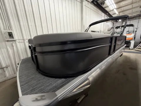 Photos of 2026 PREMIER SUNSCAPE 220 RL 150HP BUNK TRAILER for sale in Fargo, ND at McLaughlin's RV and Marine - Fargo