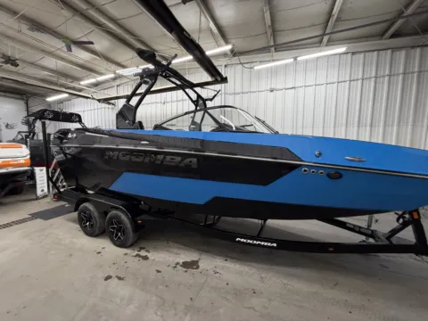 Photos of 2026 MOOMBA MAX for sale in Fargo, ND at McLaughlin's RV and Marine - Fargo