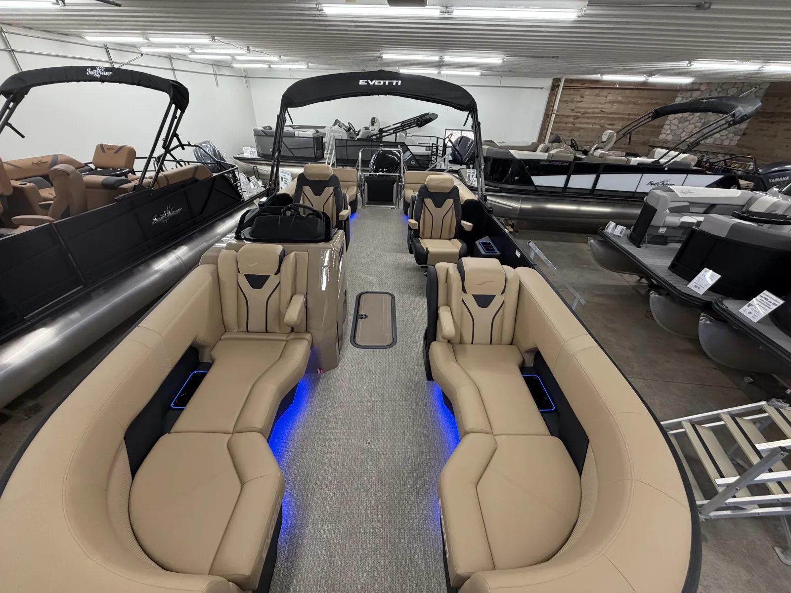 Unknown 2026 EVOTTI 700 SERIES 723 QL TRIPLE 250HP VMAX BUNK TRAILER for sale in Fargo, ND