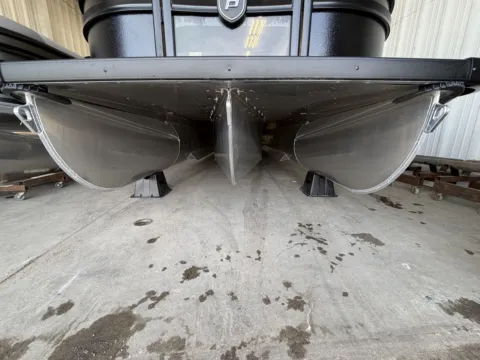 More photos of 2026 PREMIER SUNSATION 250 RF PTX TRIPLE 200HP BUNK TRAILER at McLaughlin's RV and Marine - Fargo, ND