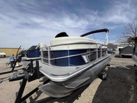 Another view of 2026 SUNCHASER VISTA 18 LR 50HP BUNK TRAILER for sale in Fargo, ND at McLaughlin's RV and Marine - Fargo