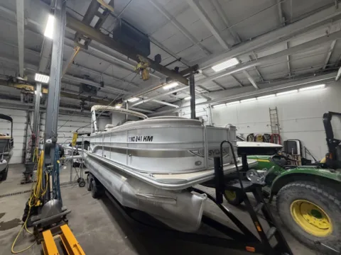 More photos of 2014 SYLVAN MIRAGE 8522 LZ 115HP BUNK TRAILER at McLaughlin's RV and Marine - Fargo, ND