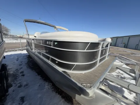 More photos of 2017 GODFREY SWEETWATER 2286 SB 90HP YAMAHA SCISSOR TRAILER at McLaughlin's RV and Marine - Fargo, ND