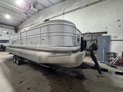 Photos of 2015 SYLVAN MIRAGE 8522 LZ 150HP LEGS BUNK TRAILER for sale in Fargo, ND at McLaughlin's RV and Marine - Fargo