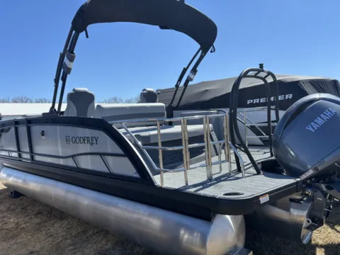 More photos of 2026 GODFREY MONACO 235 SFLC TRIPLE 200HP BUNK TRAILER at McLaughlin's RV & Marine - Detroit Lakes, MN