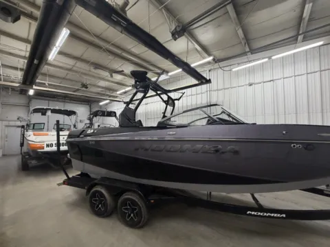 Another view of 2026 MOOMBA CRAZ for sale in Fargo, ND at McLaughlin's RV and Marine - Fargo