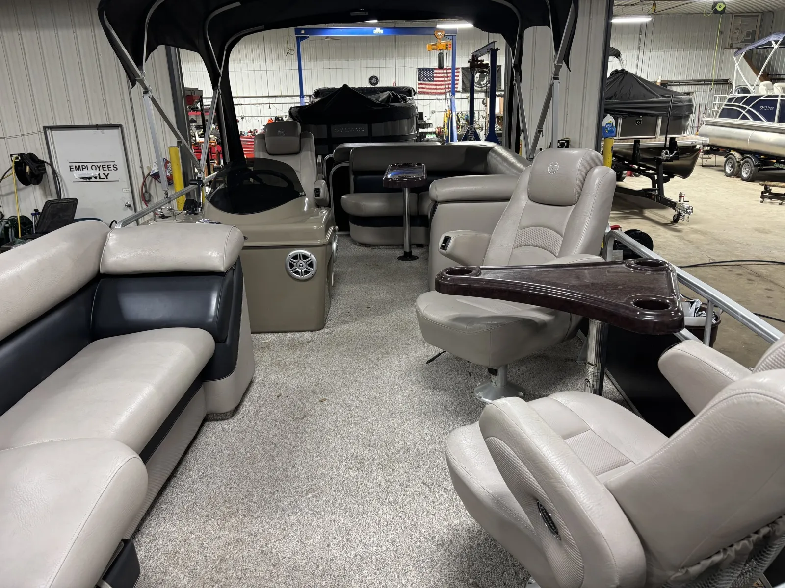 2011 PREMIER SUNSATION 220 RF 50HP LEGS SCISSOR TRAILER for sale in Fargo, ND