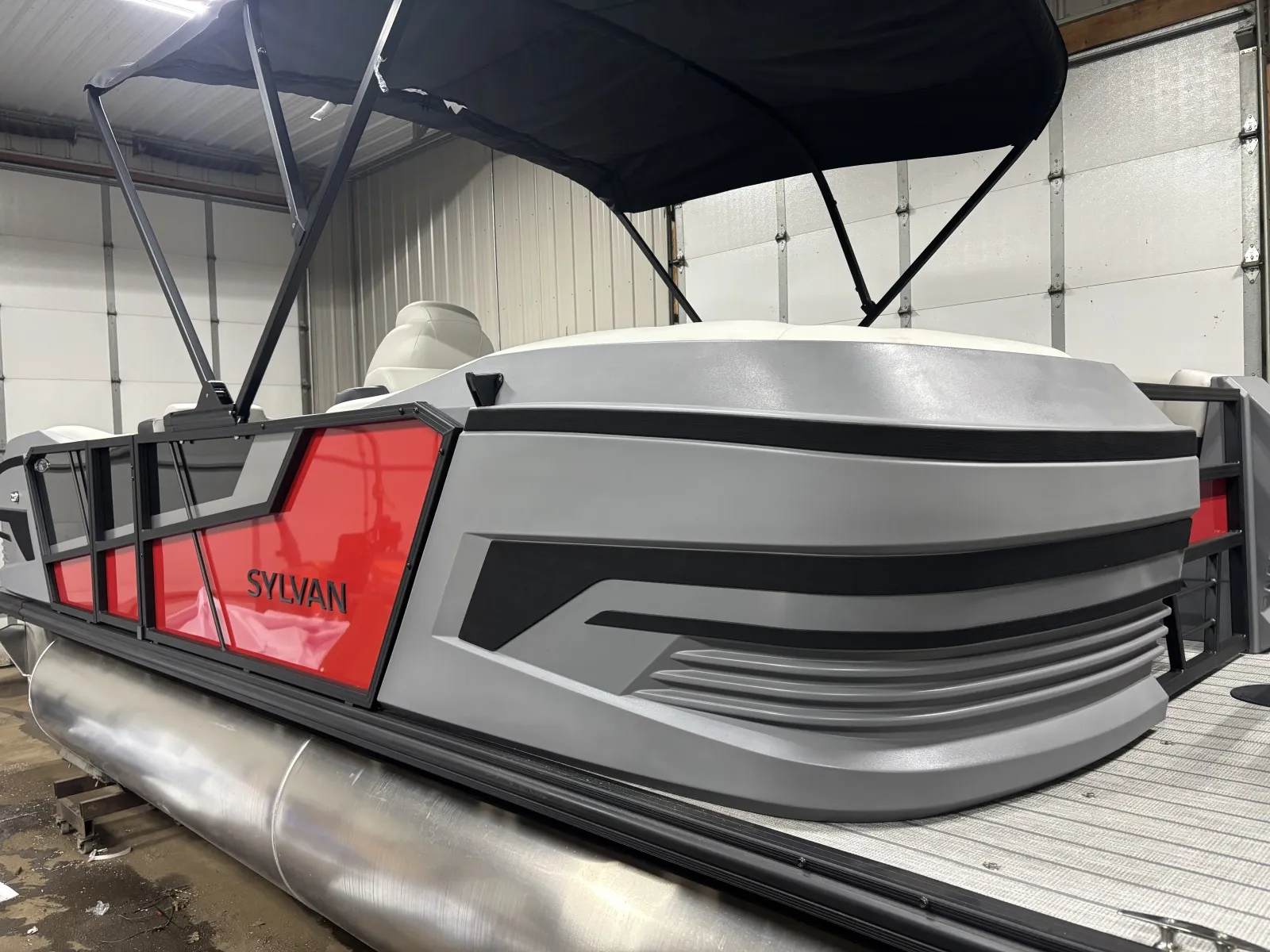 Another view of 2026 SYLVAN R SERIES R-22 LZ DH 115HP BUNK TRAILER for sale in Detroit Lakes, MN at McLaughlin's RV & Marine - Detroit Lakes