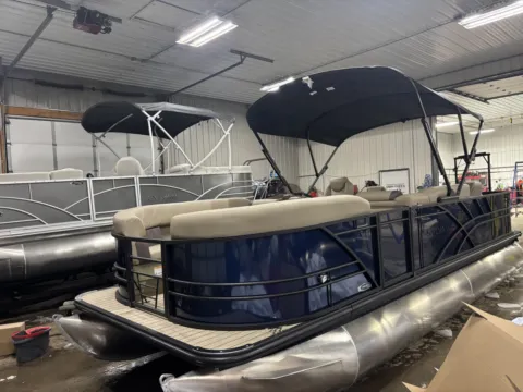 More photos of 2026 SYLVAN MIRAGE 822 PARTY FISH 115HP BUNK TRAILER at McLaughlin's RV & Marine - Detroit Lakes, MN